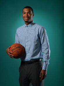 恙显然比短 恙显然比短