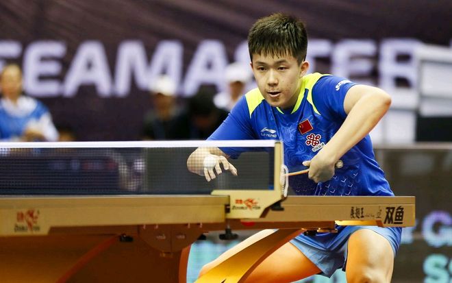 队在攻防两 队在攻防两